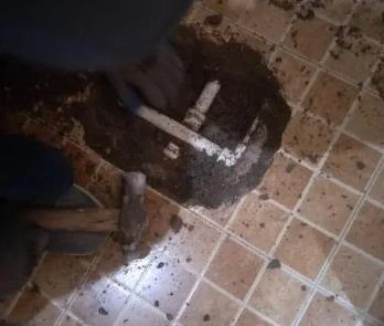天等卫生间漏水维修公司为您分享下卫生间渗水如何处理及注意事项